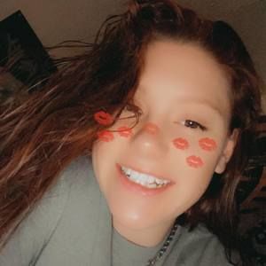 Meet your Posher, Caitlyn